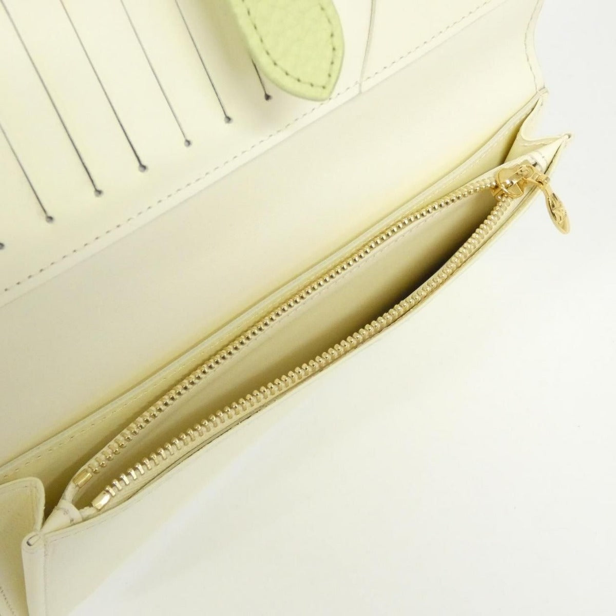 Louis Vuitton Taurillon Vertical Wallet — view 8