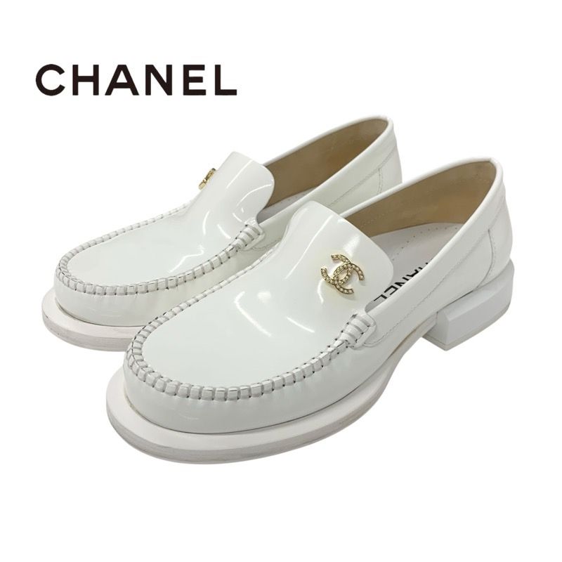 Chanel Loafer Leather Shoes Patent Leather White Gold Here Mark
