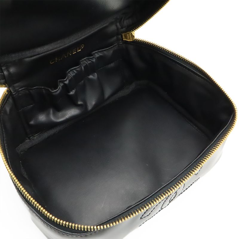Chanel Coco Mark Enamel Vanity Bag Handbag Cosmetic Pouch Makeup Pouch Patent