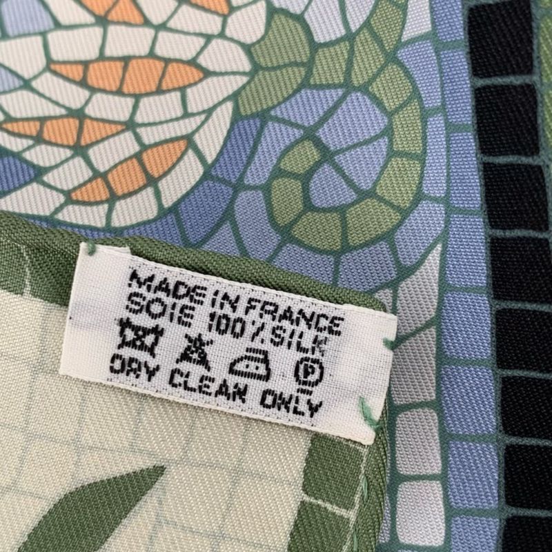 Hermes Carre 90 CAVE Felem Note The Cat Multicolor Scarf 100% Silk