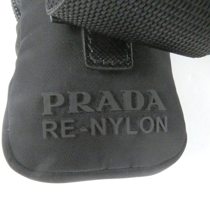 Prada 1bc167 Re-nylon Triangle Logo Triangle Plate Shoulder Bag With Pouch