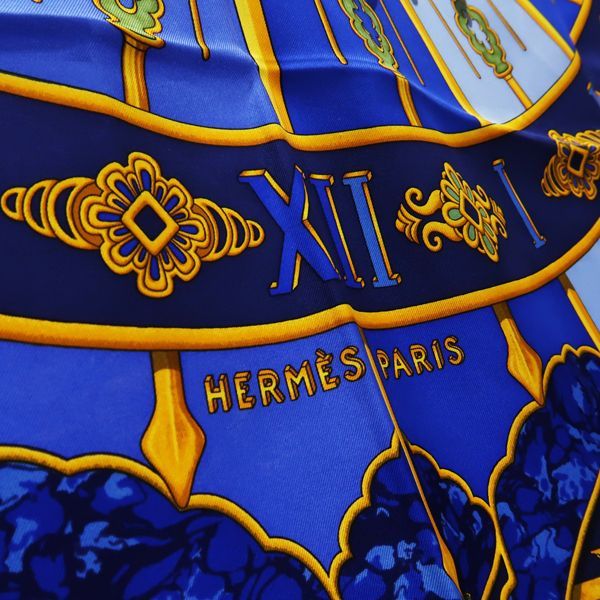 Hermes Carre 90 Carpe DIEM Enjoy Your Day Scarf 100% Silk Blue Sun Blue Hermes