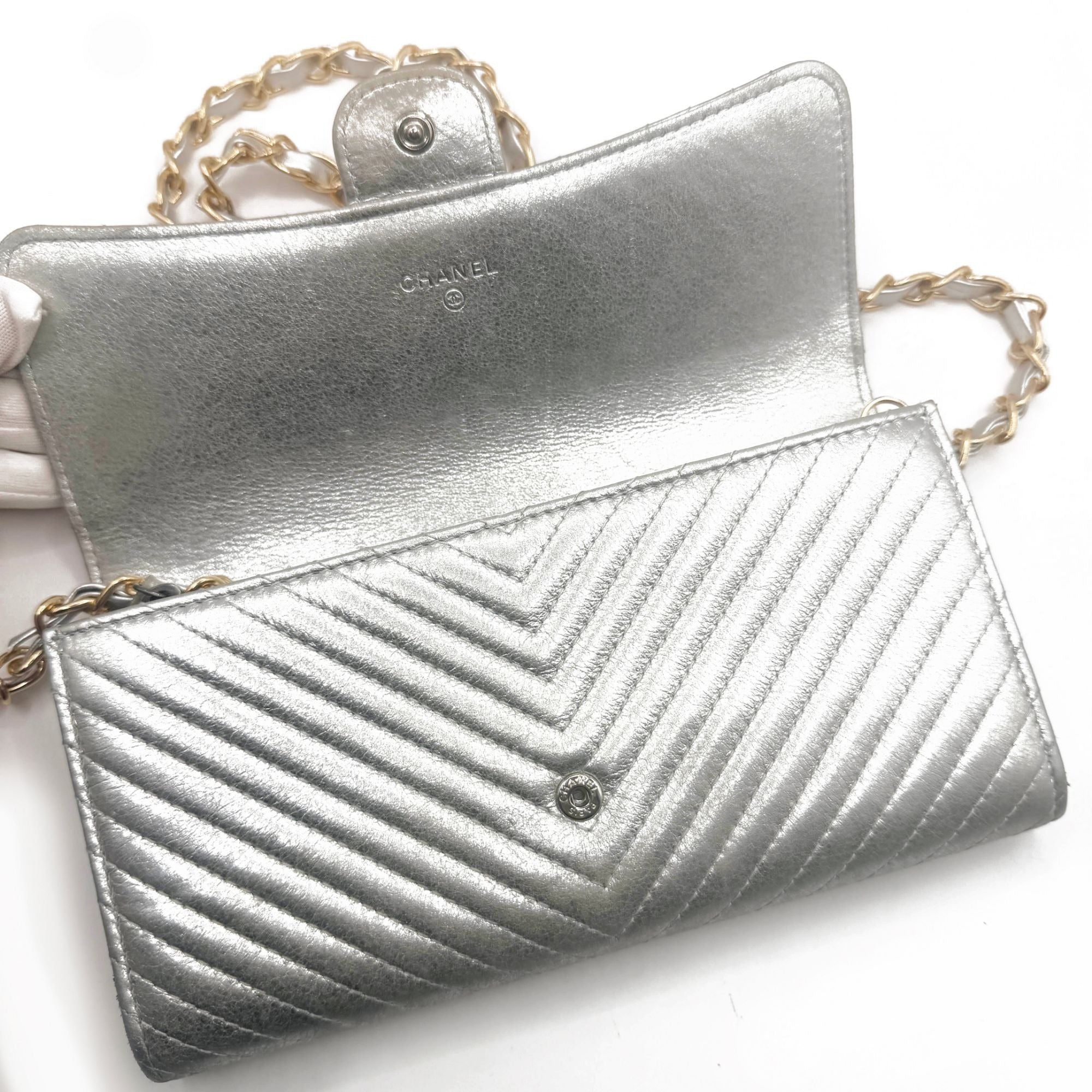 CHANEL CC Chevron Timeless Caviar Flap Wallet Chain Purse Silver Bag