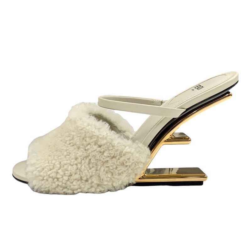 Unused Fendi First Sandals Mule Party Shoes Metal Heel Sheepskin Beige