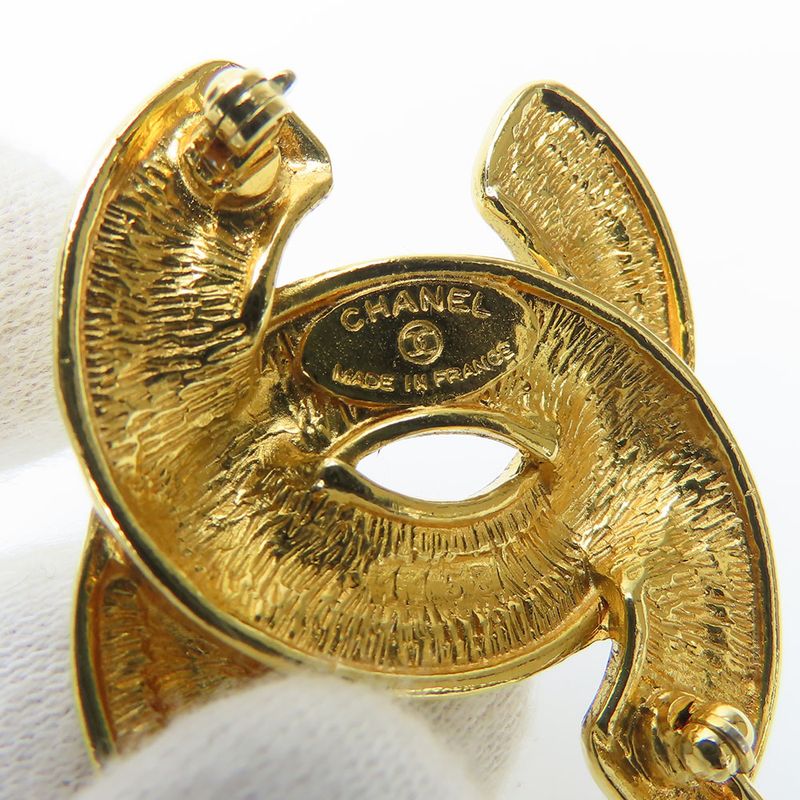 Chanel Brooch Matelasse Stitching Coco Mark Metal Gold Plated Accessory Small