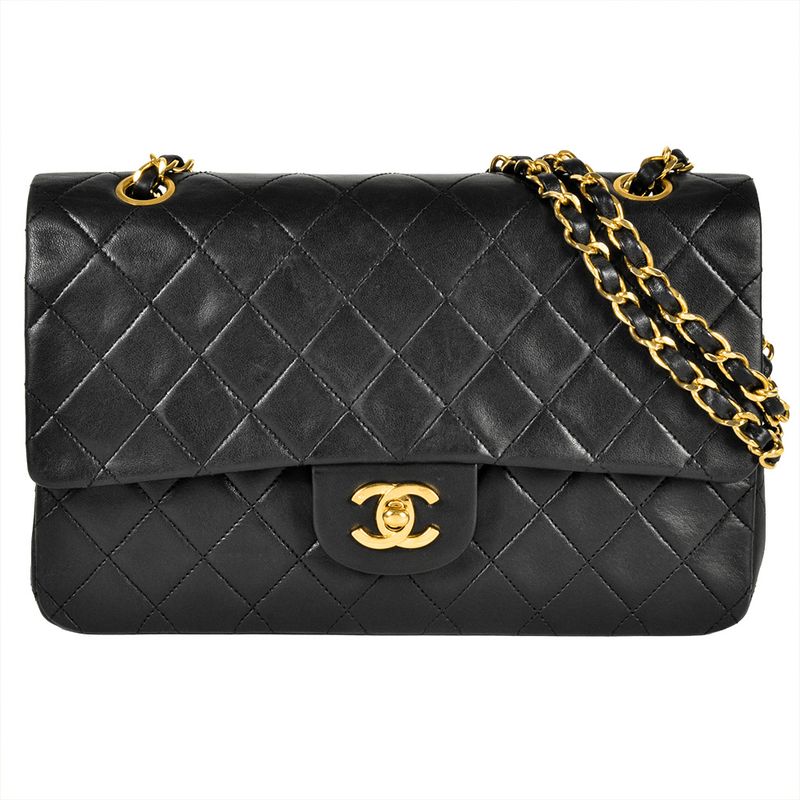 Chanel Matelasse 25 W Flap Chain Shoulder Bag Lambskin Black Gold Hardware Coco