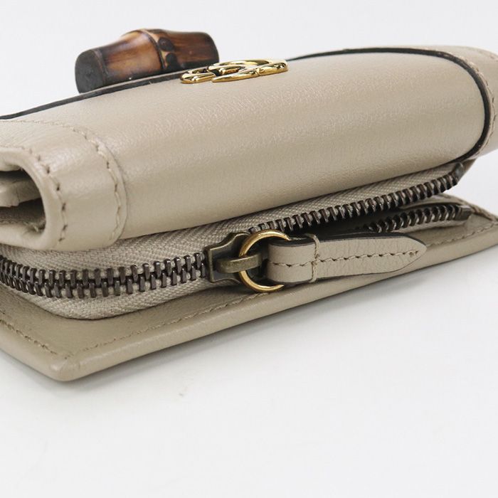 Gucci Medium Wallet Gucci Diana 658633 Tri-fold Wallet Leather Women