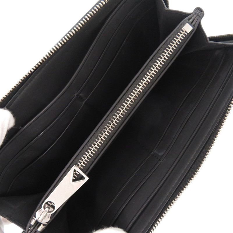 Bottega Veneta Round Zipper Debossed Intrecciato 593217 Rubber Black Long