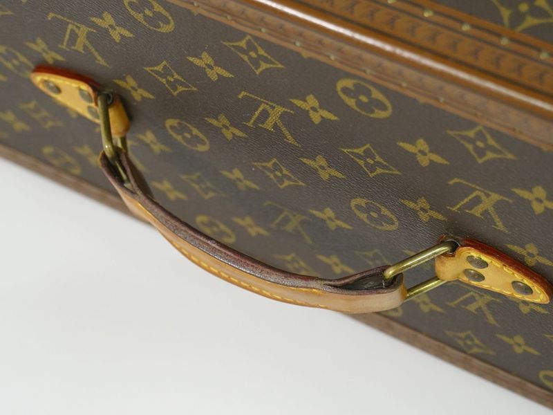 Authentic Louis Vuitton LV Bois Bouteille Monogram Makeup Box Vanity Case Brown