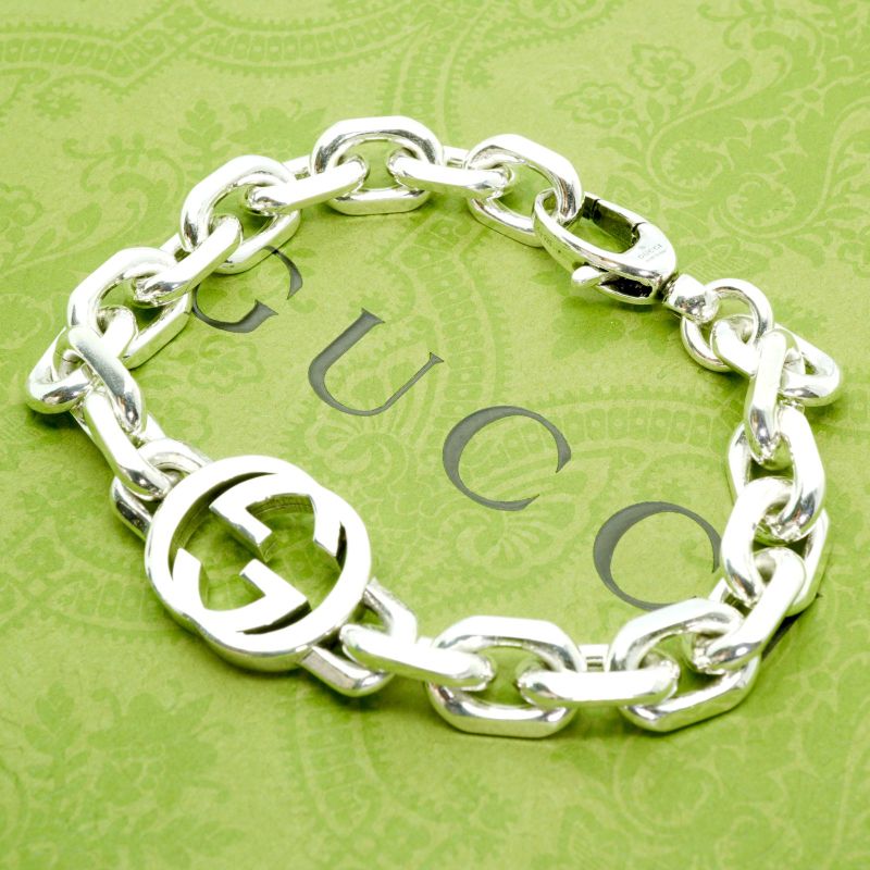 #18 Gucci Interlocking Large Bracelet 24-5281