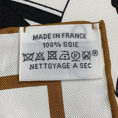 Hermes Like Scarf Carré Double Face 140 H923986s White X Black X Cuir LA