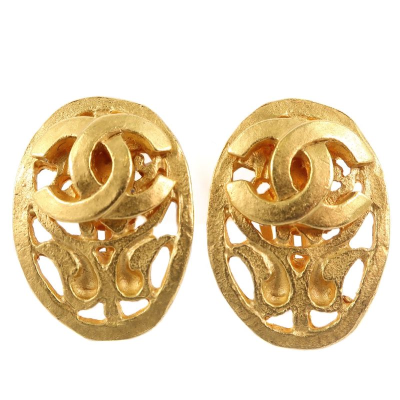 Chanel Oval Vintage Gold Plated 95A Ladies 9.47g Earring