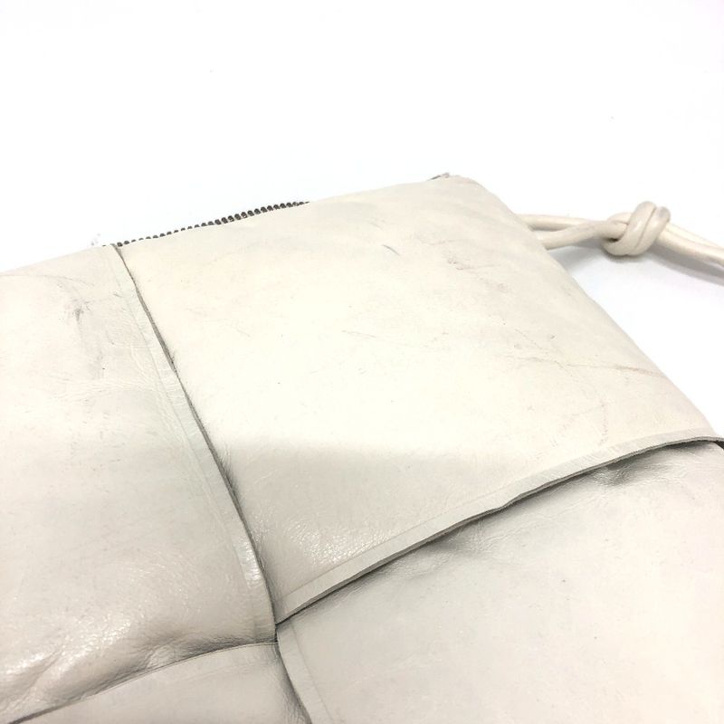 Bottega Veneta Clutch Bag Maxi Intrecciato Leather White