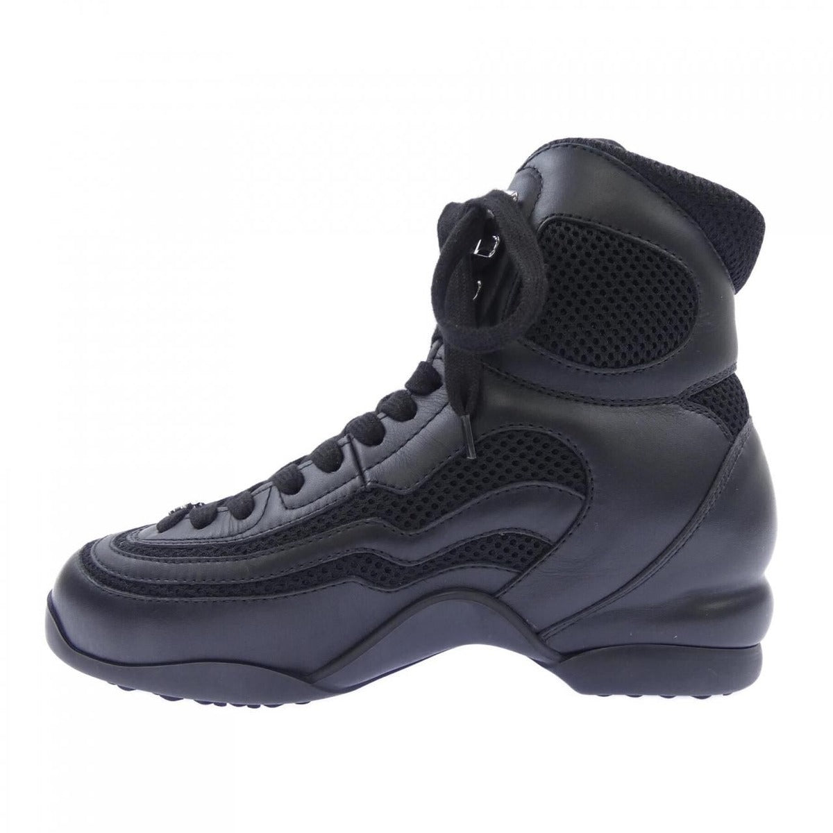 Chanel Sneakers Calfskin Black — view 2