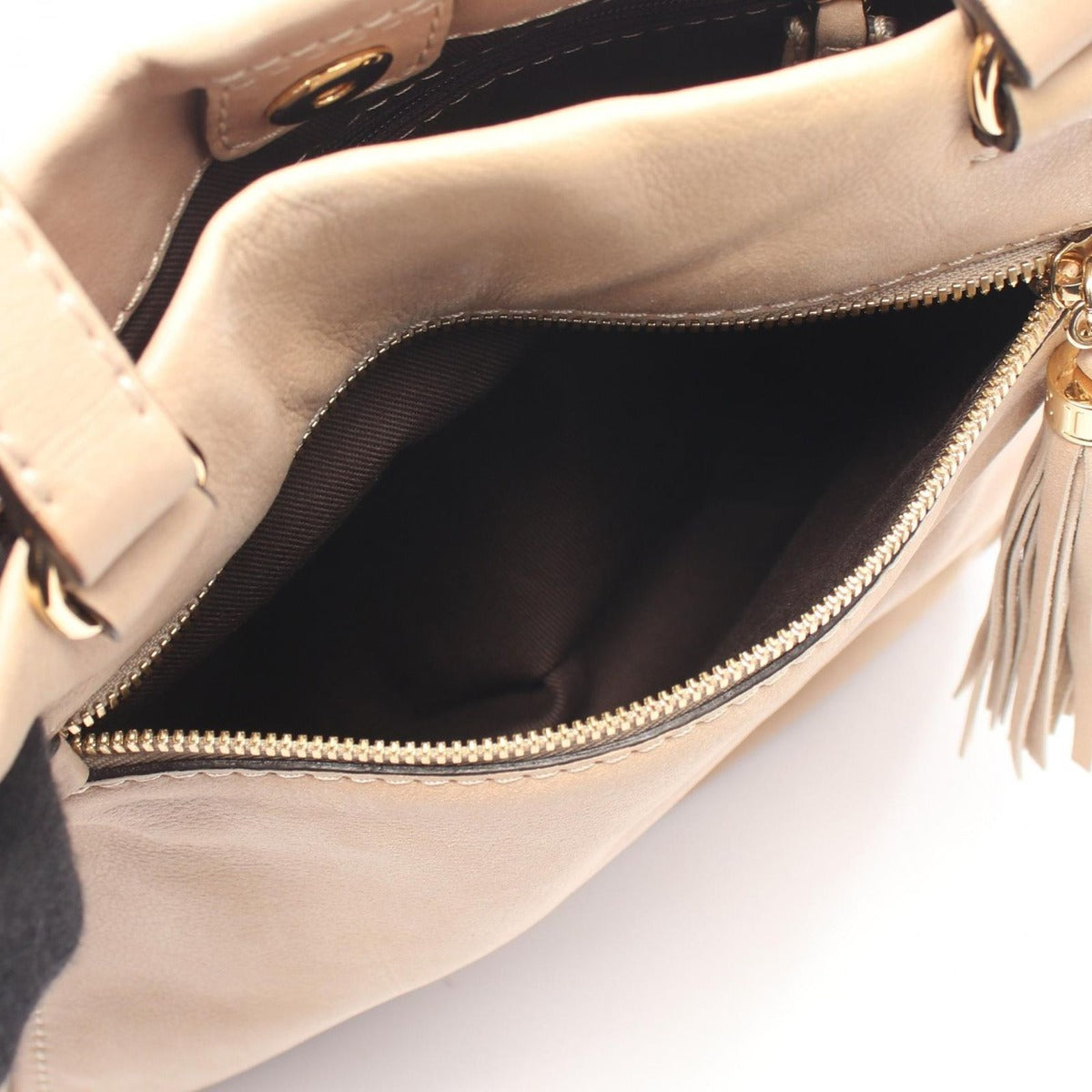 Loewe Shoulder Bag Anagram 322.75.004 Beige Leather Tassel Tote — view 9