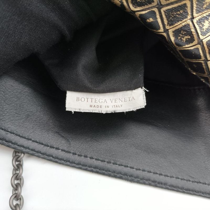 Bottega Veneta Intrecciomirage Butterfly Charm Black And Gold Leather B00957186b