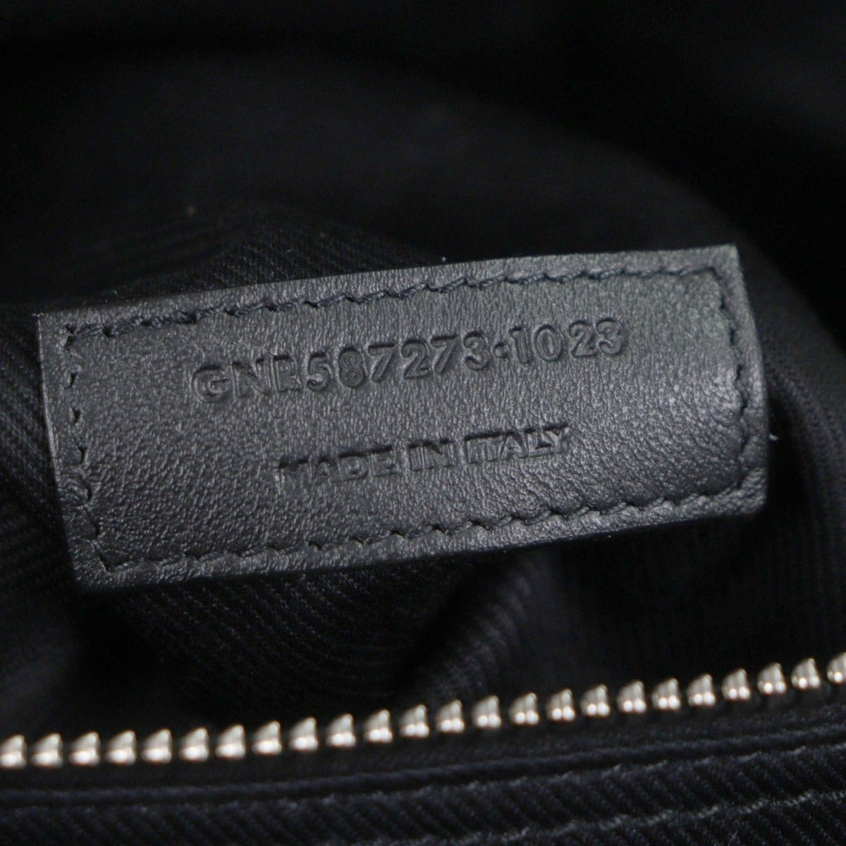 Saint Laurent Paris Leather Rib Goche Tote Black — view 10