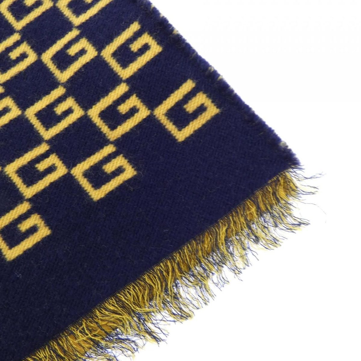 Gucci Scarf Yellow — view 2