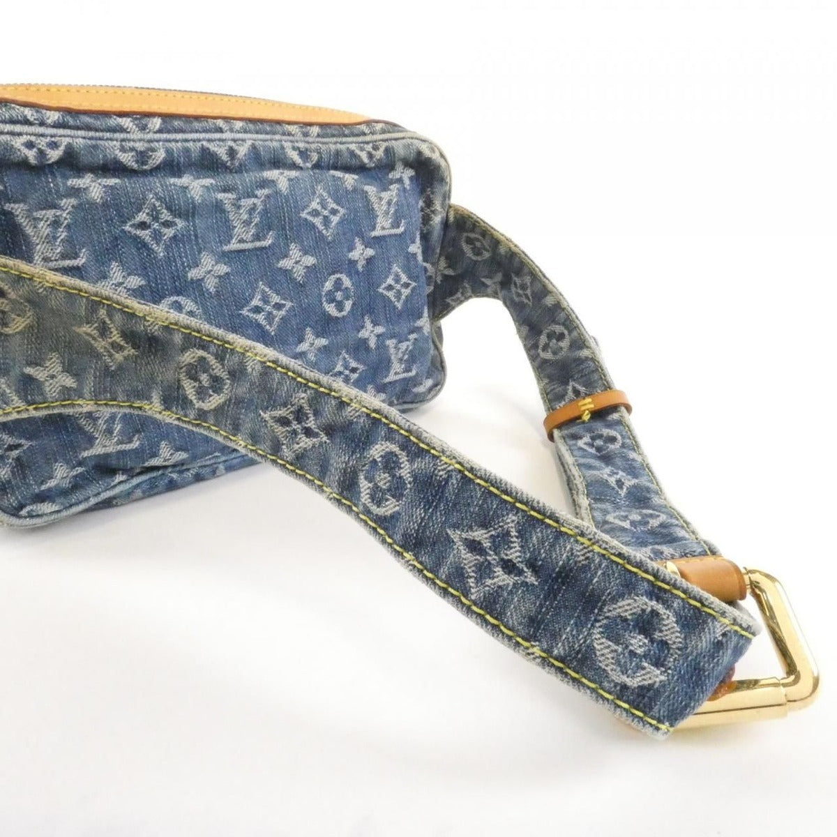 Louis Vuitton Monogram Denim Bum Bag Bleu — view 5