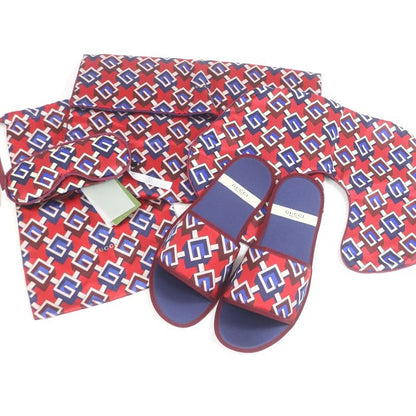 Gucci 100% Silk Geometric G Eye Mask Neck Pillow Slippers Travel Set Red
