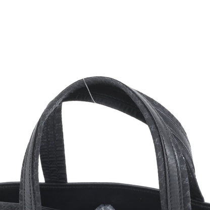 Gucci Micro GG Leather Handbag Tote Black — view 2