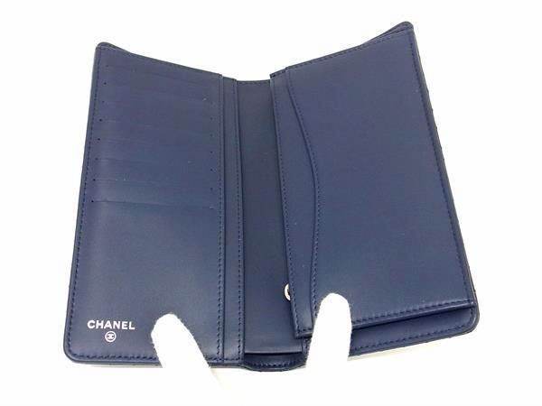 Pattern Chanel Coco Mark V-stitch Patent Leather Foldable Long Wallet Dark