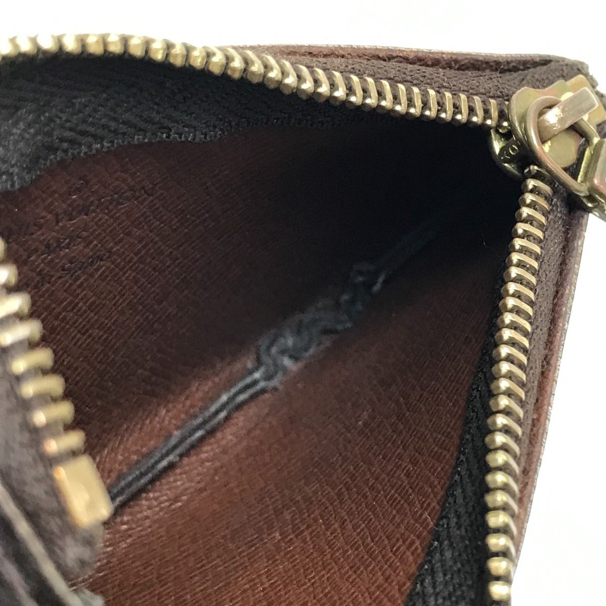 Louis Vuitton Key Case Monogram Pochette Cre
