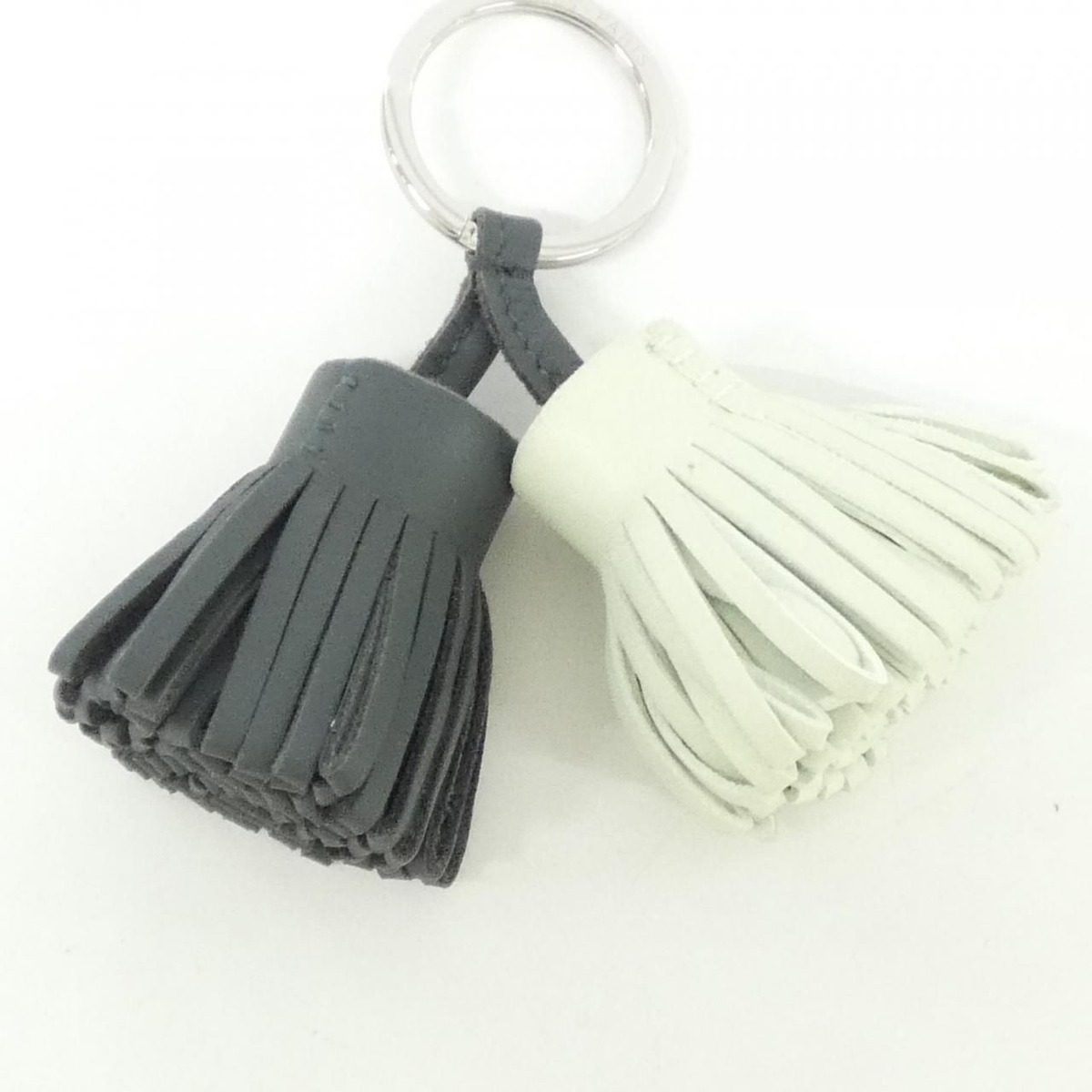 Hermes Carmen Unodos Key — view 2