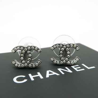 Chanel Coco Mark Earrings F19 V Rhinestone Metal Gunmetal Box