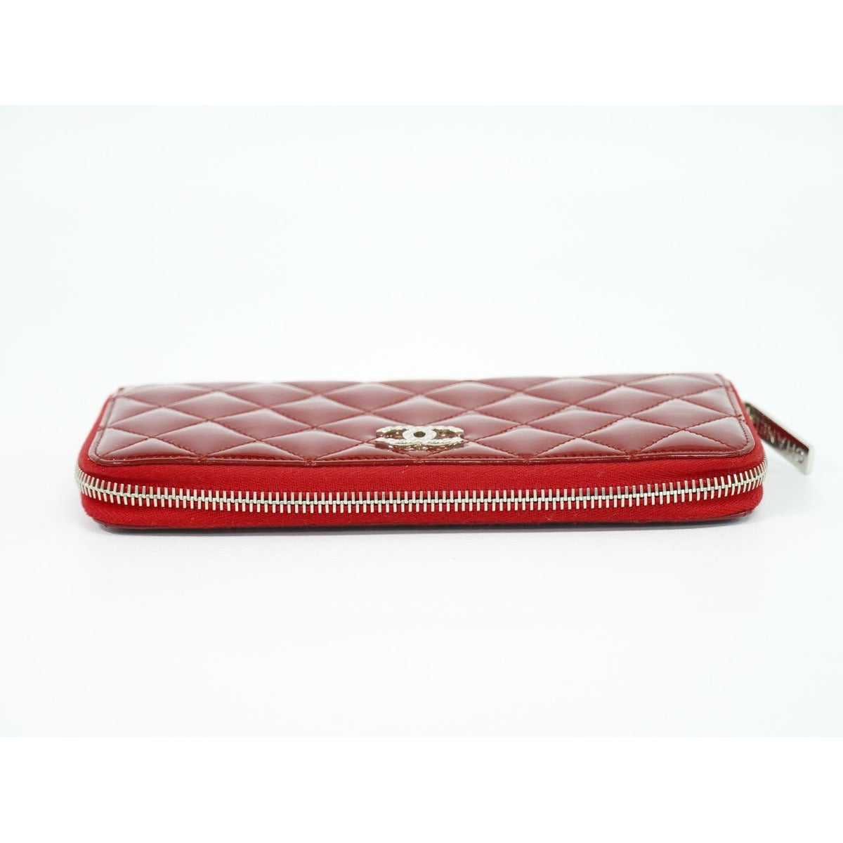 Chanel CC Logo Quilted Round Zip Long Wallet Patent — view 5