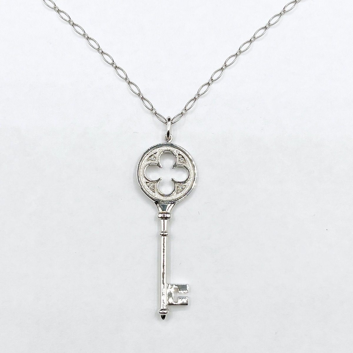 Tiffany & Co Quarter Foil Diamond White Gold Necklace 62 cm — view 6