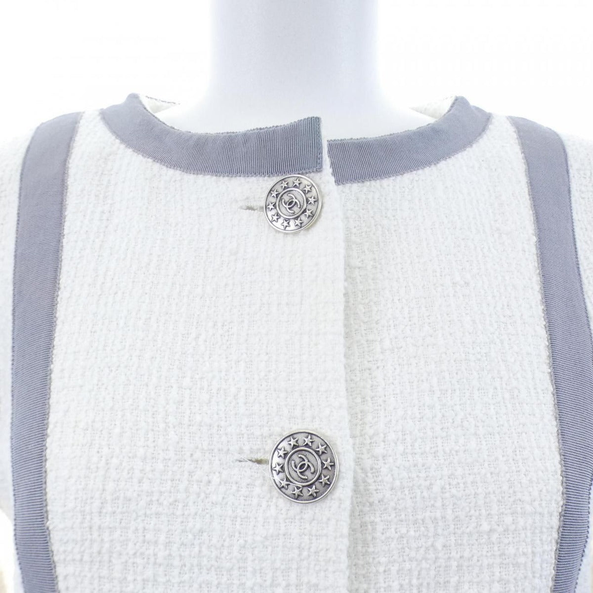 Chanel Collarless Jacket 34 — view 5