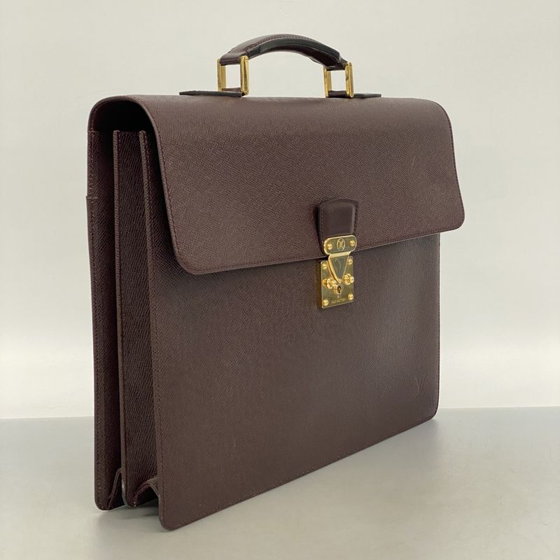 Louis Vuitton Business Bag Taiga Serviette Moskova M30036 Akaju - Men's