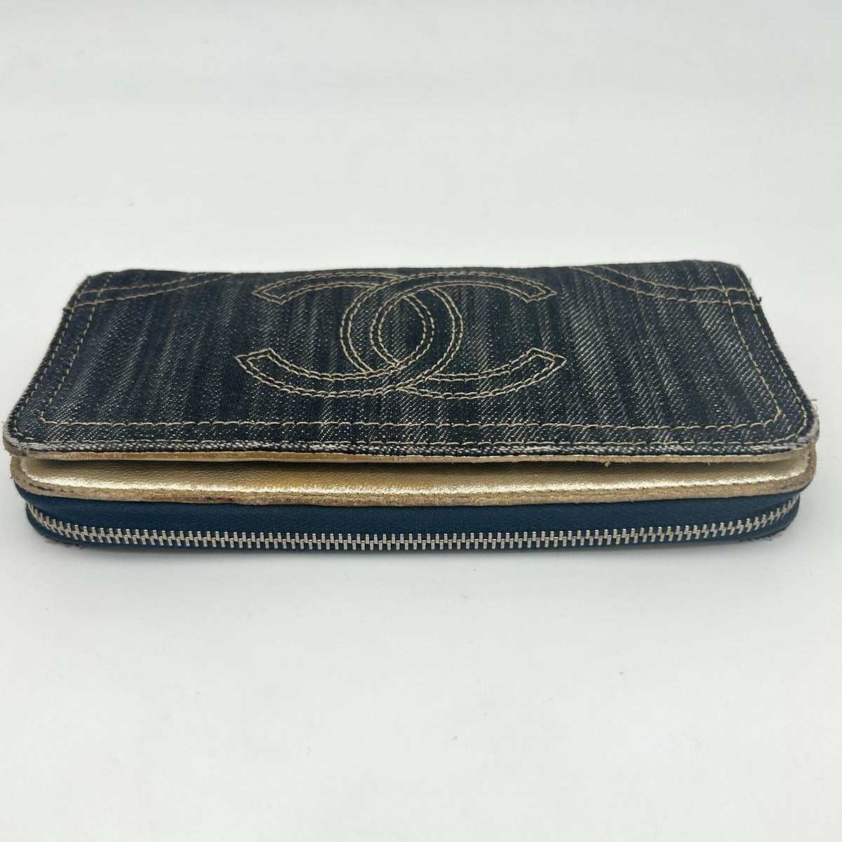 Chanel Spark Ring Denim Zip Around Wallet CC Logo Blue Gold — view 6