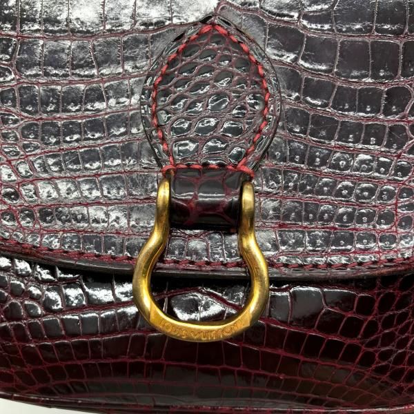 Louis Vuitton Saint Cloud Croco