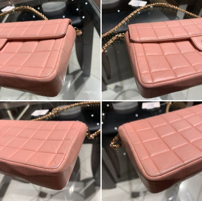 ◎ Authentic Chanel Chocolate Bar Matelasse Shoulder Bag Pink Lambskin Gold