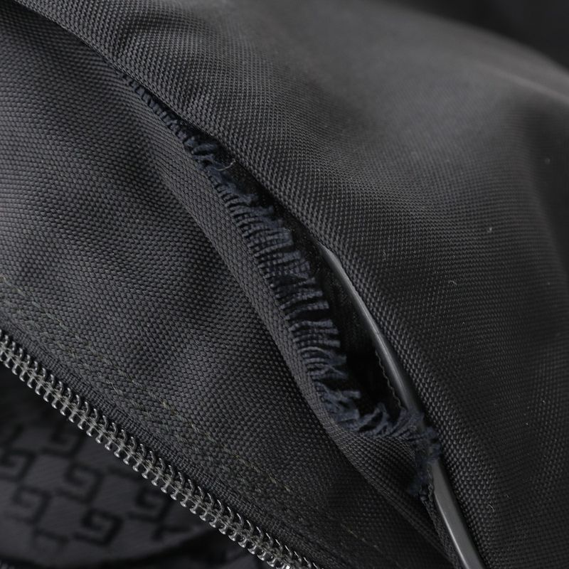 Gucci Crossbody Messenger Bag 019 0376 Nylon Canvas Black Men's Shoulder Bag