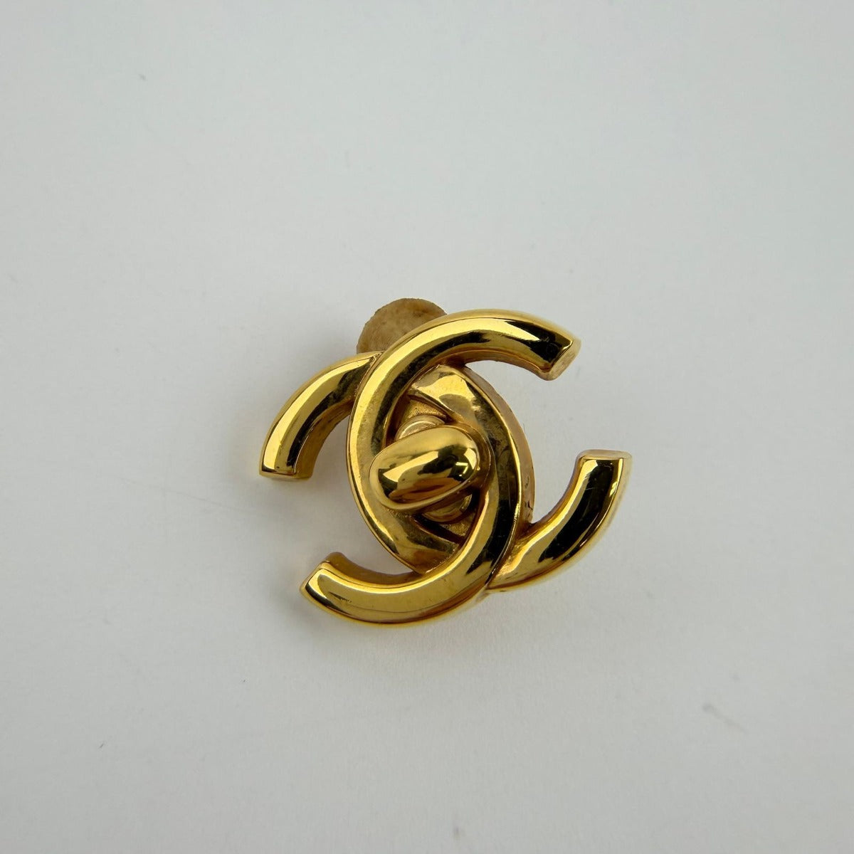 Chanel CC Logo Turnlock Single Earrings Gold Vintage