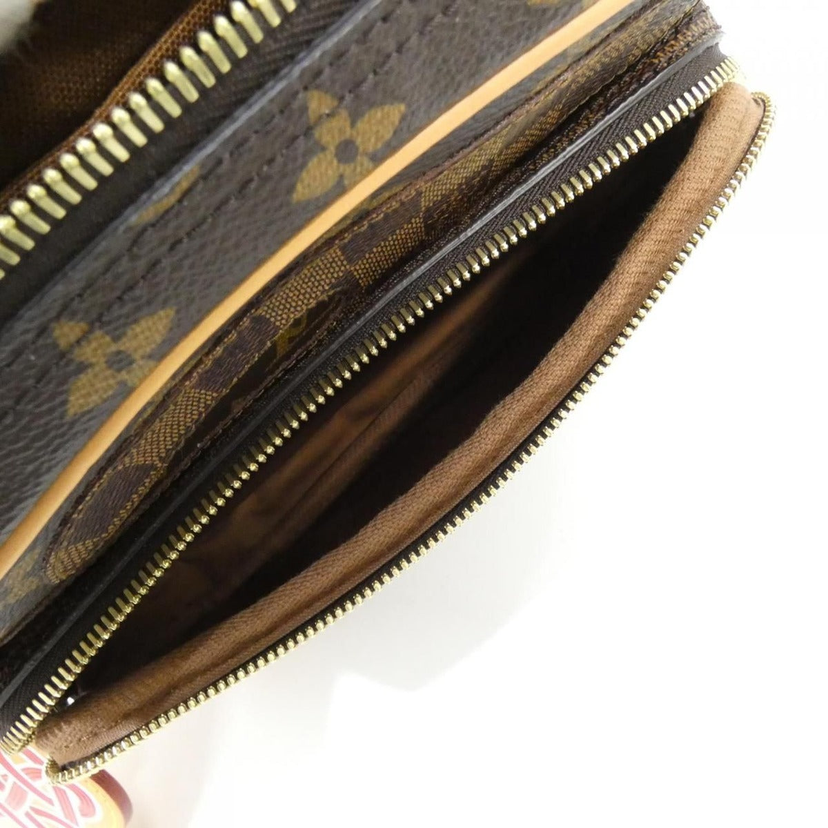 Louis Vuitton Monogram Landscape Nile Shoulder Bag — view 8