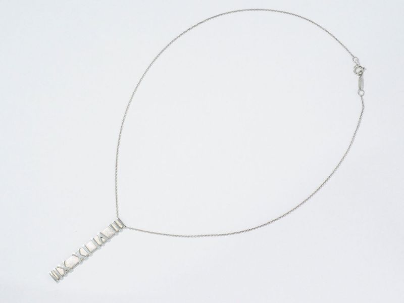 Authentic Tiffany & Co Tiffany & Co Atlas Bar Plate 925 Necklace Pendant Silver