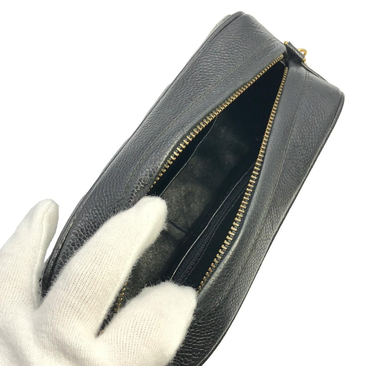 Chanel Vintage Shoulder Bag — view 6