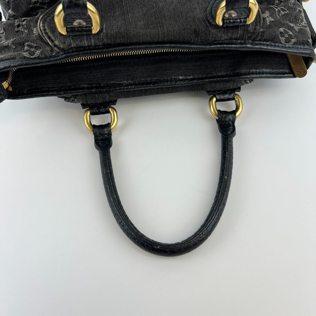 Louis Vuitton Monogram Neo Cabby MM Shoulder Bag Denim Black Vintage — view 15