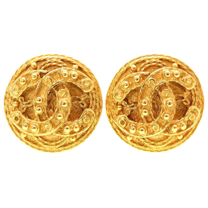 Chanel Coco Mark 04A Metal Gold Vintage Earrings 0060 Chanel