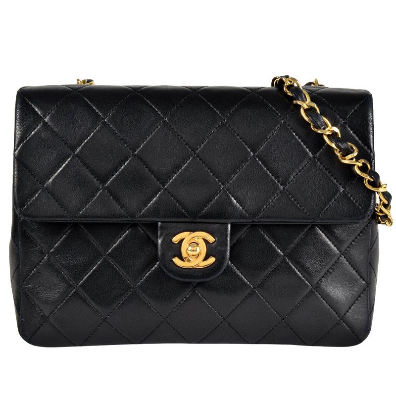 Chanel Matelasse Shoulder Bag Lambskin A01163 Black Gold Hardware 1st Unit