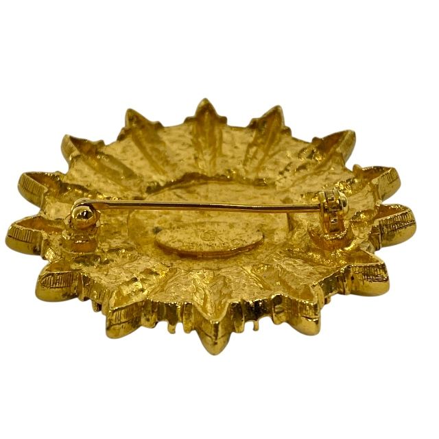 Chanel Emblem Brooch Vintage 1174 GP Gold Chanel