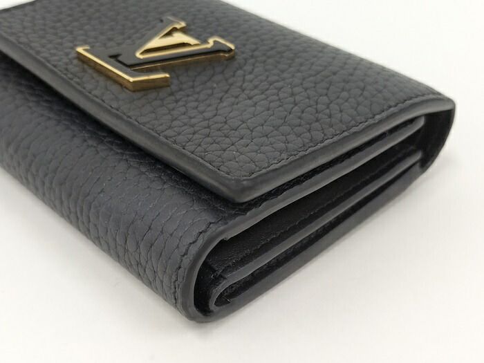 Louis Vuitton Porte Feuille Capucines Bifold Wallet Navy M62157