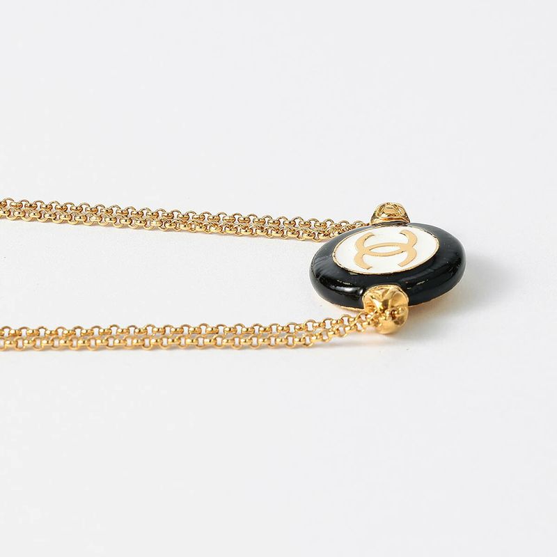 Chanel Necklace Choker Gold