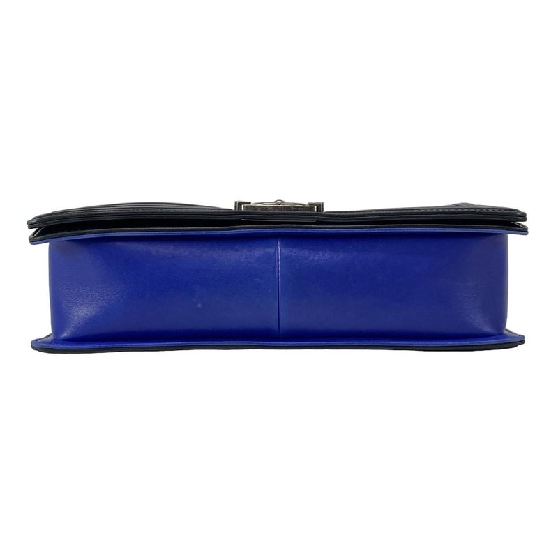 Chanel Shoulder Bag Boy Chanel / Matelasse Blue And Black Chain Shoulder /