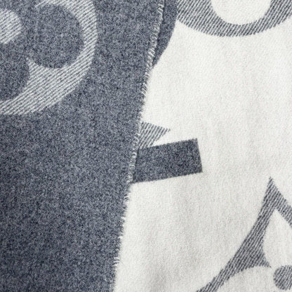Louis Vuitton Echarpe Monogram Capital Cashmere Wool Scarf with Fringe Gray Off — view 6