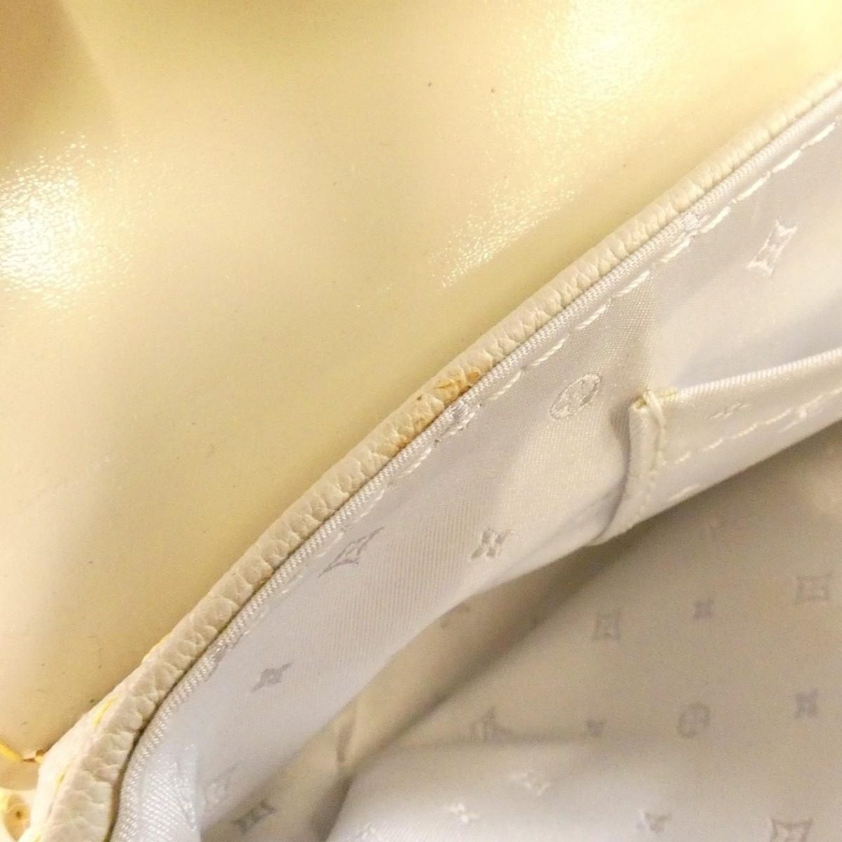 Louis Vuitton Suhali Bag — view 10